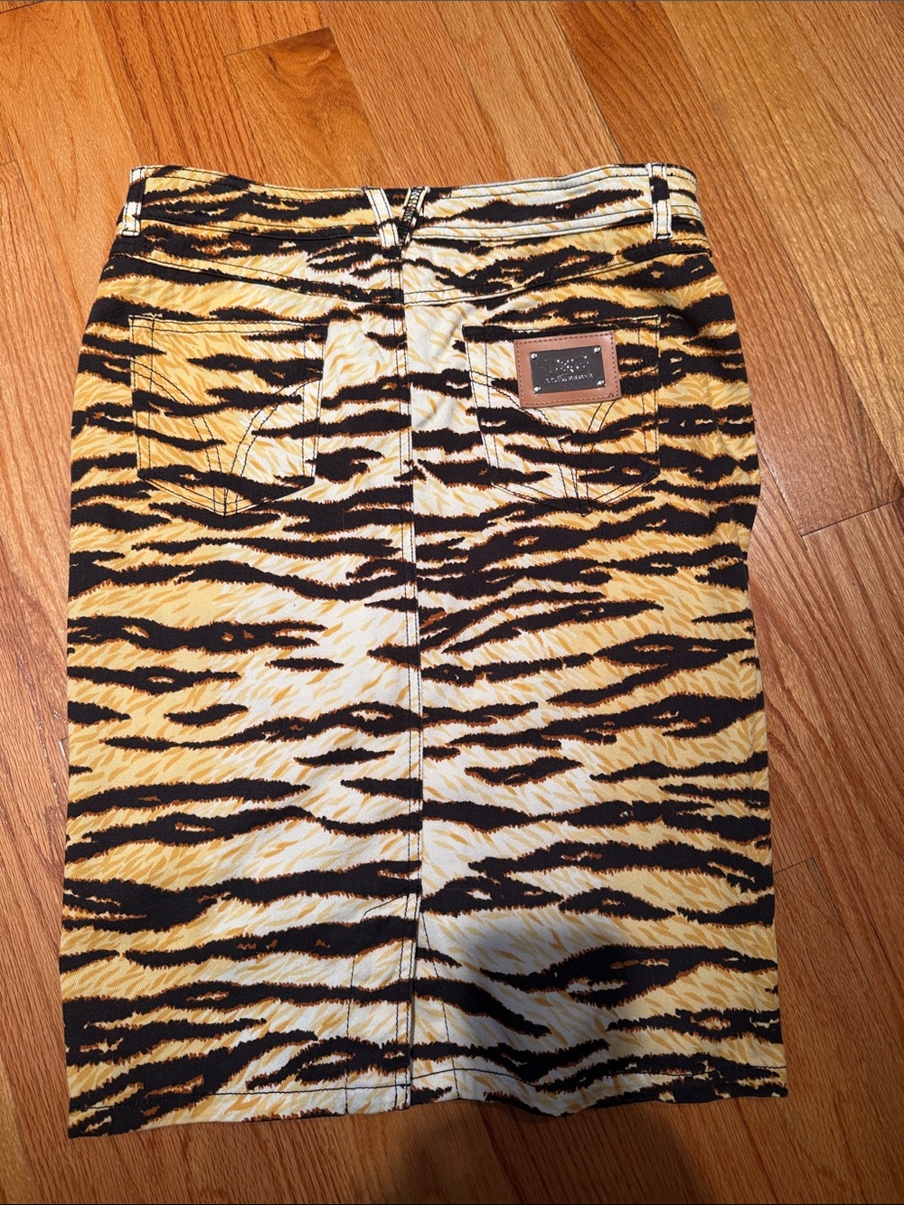 By DOLCE & Gabbana Tiger-Print Pencil Skirt in Yellow/Black - ] - Picture 2 of 7